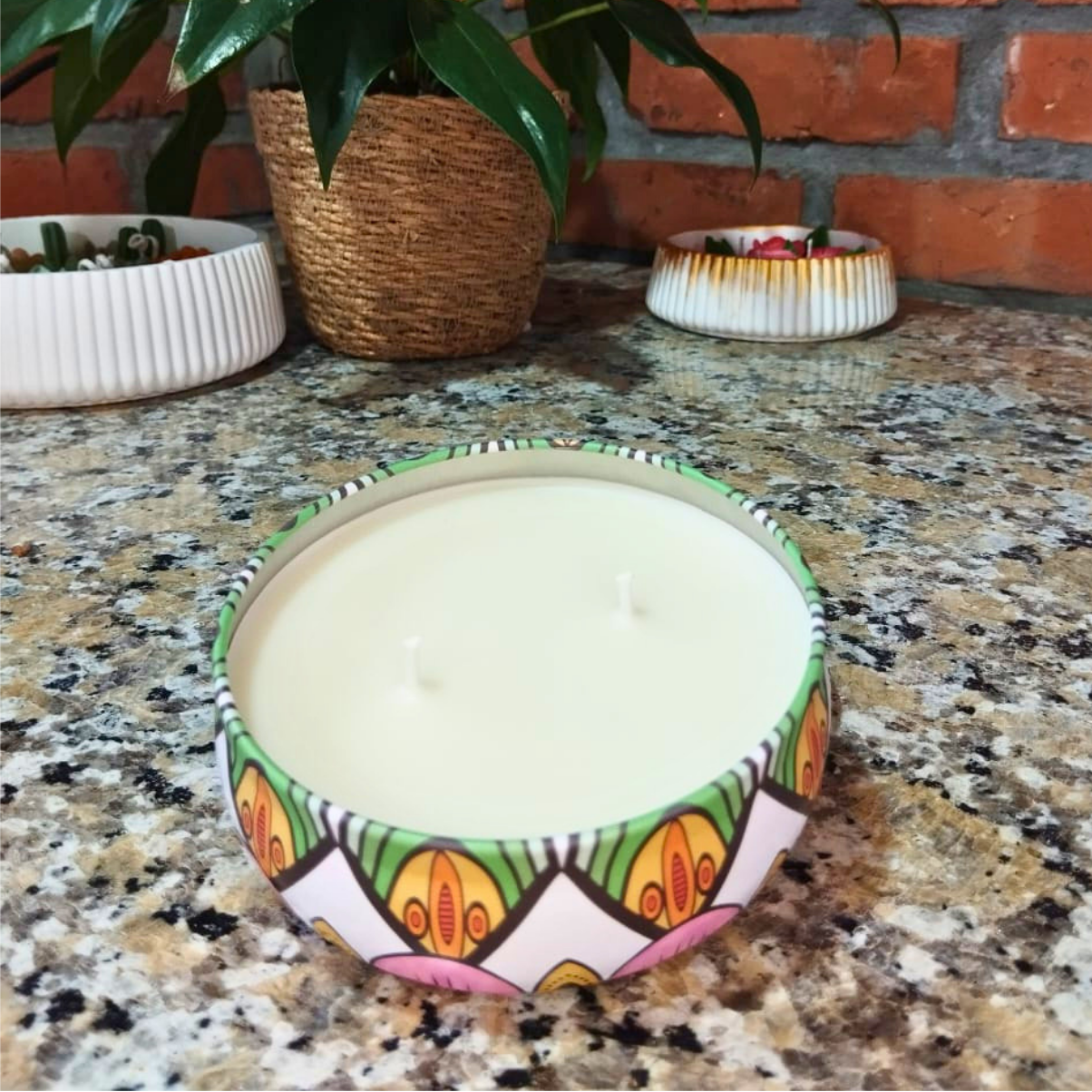 Vela Aromática Artesanal Lata Decorativa - Lumina Aura