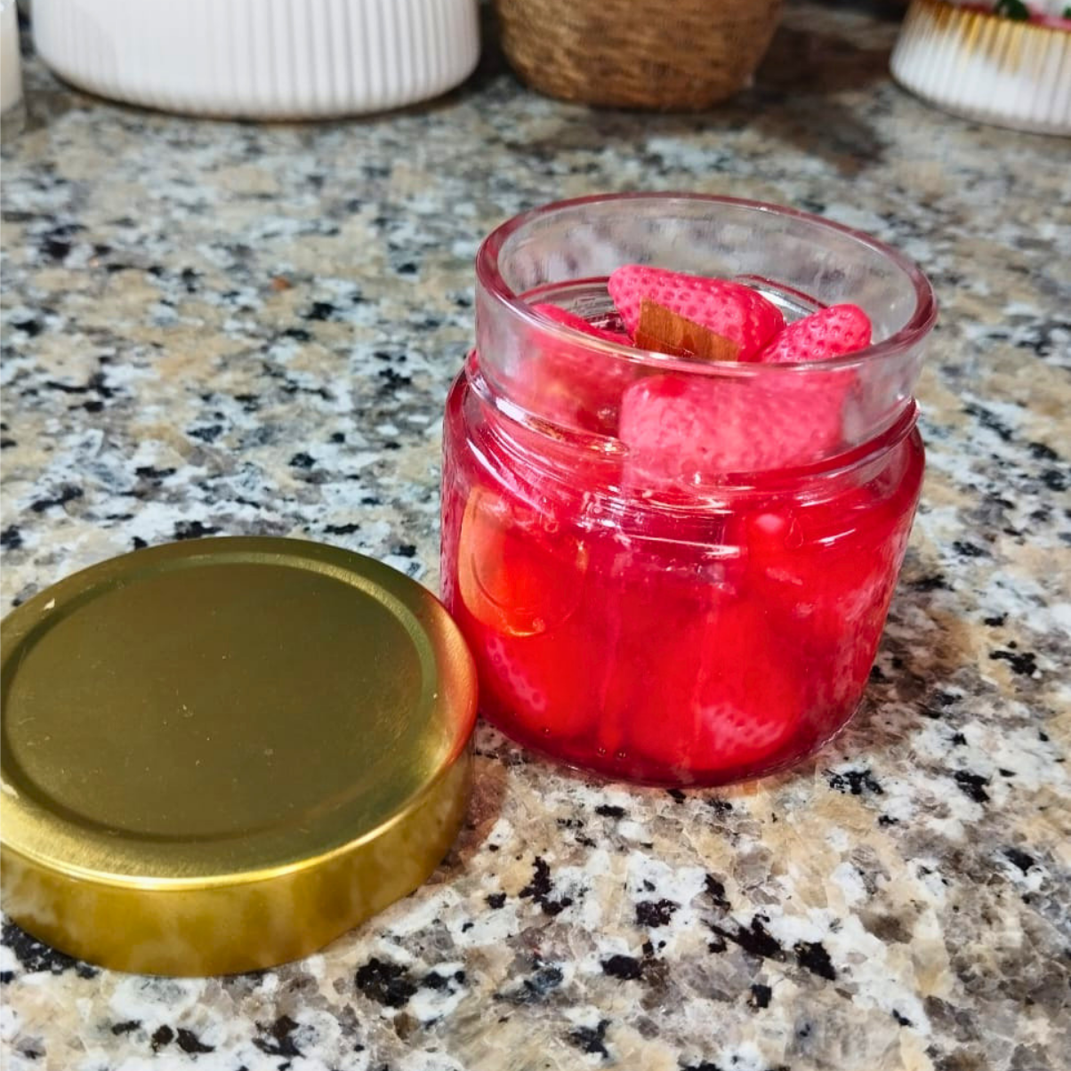 Vela Aromática Artesanal Vidro Dourada - Lumina Aura